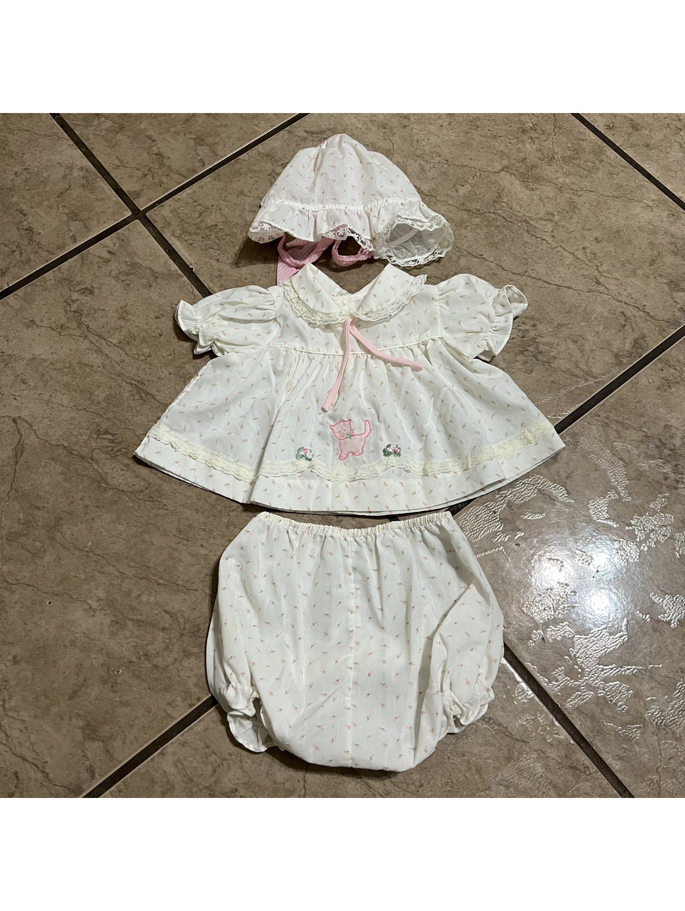 Vintage Baby Girls Floral Ruffle Dress Bloomers Bonnet Dress Outfit 3 Piece 6/9M